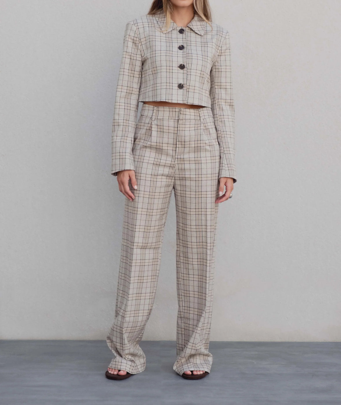 Short checked jacket