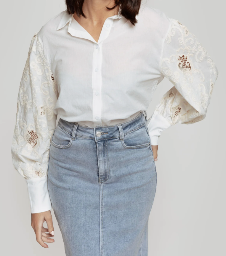 Armorias crochet blouse