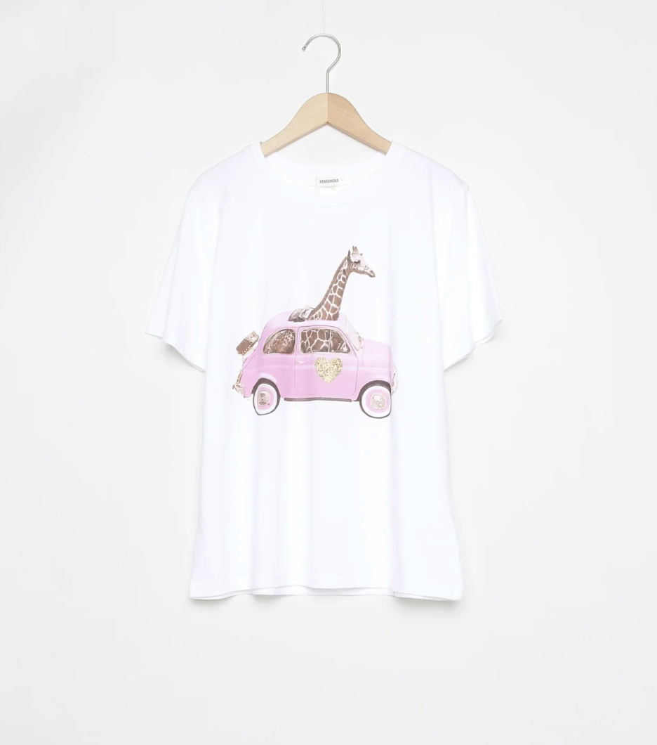 T-shirt car