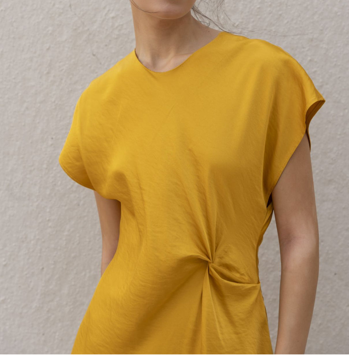 Front knot dress