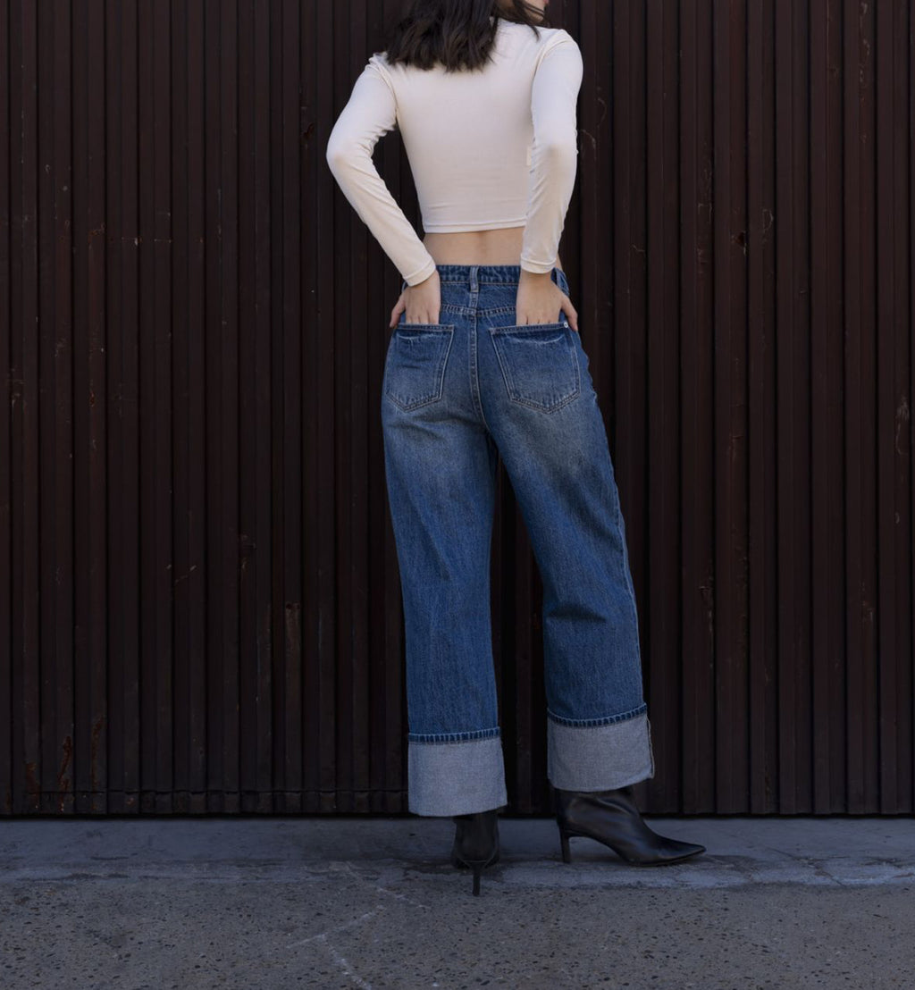 Long sleeve t-shirt with knot